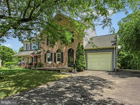 2526 Chrismar Way, East Petersburg, PA 17520
