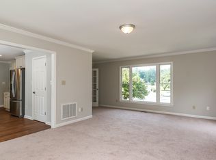 2404 N Maury Arch, Burlington, NC 27215