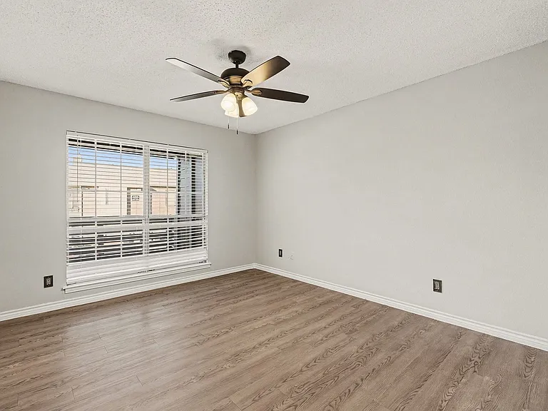 3621 W Northgate Dr #230 — Photo 11