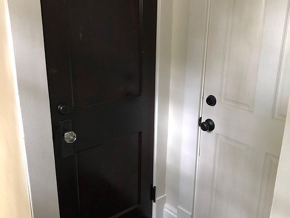 5th image of 1263 Cranford Ave