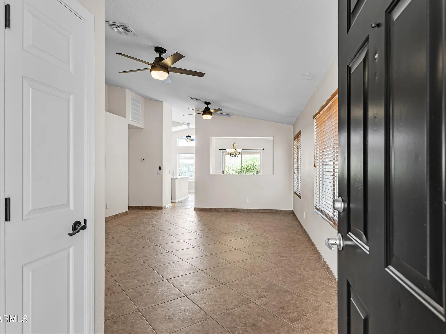 4 bed, 2.0 bath, 1590 sqft, $2,400 — Photo 3