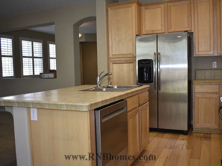 2103 Ferry Cir — Photo 7