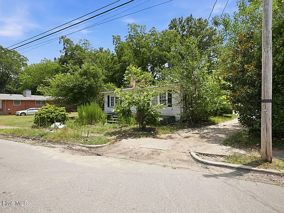 5th image of 1005 Tower Hill Road