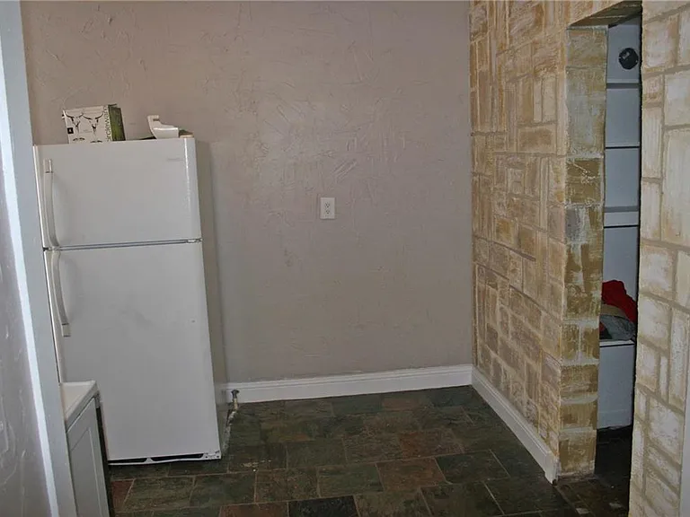 3388 Swisher Rd — Photo 7