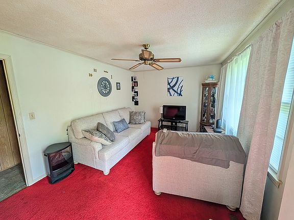 3rd image of 1039 Perry Rd