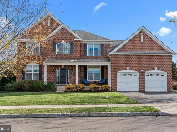 204 Pennland Farm Dr, Perkasie, PA 18944