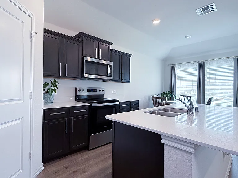 702 Sunlight Loop — Photo 15