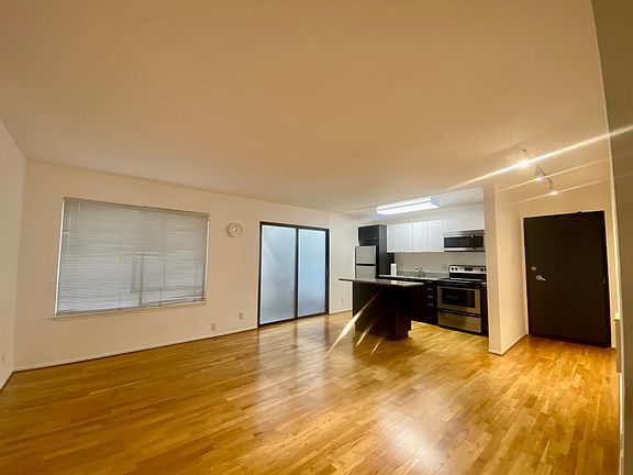 2nd image of 2173 California St #102