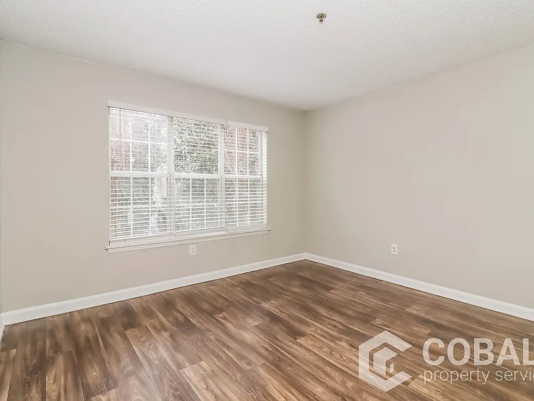 987 Collier Rd NW #H — Photo 7