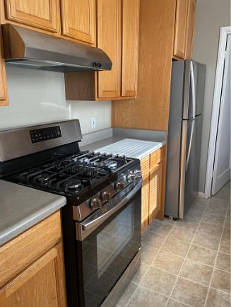 1st image of 418 Birch St #A