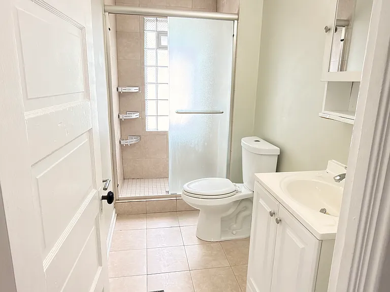 1182 Warren Rd — Photo 7