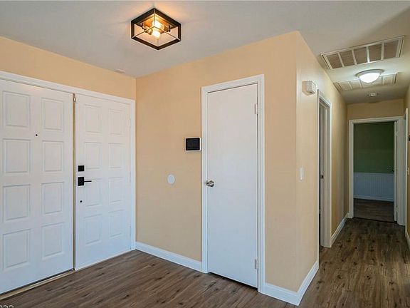 3rd image of 4343 Welter Ave