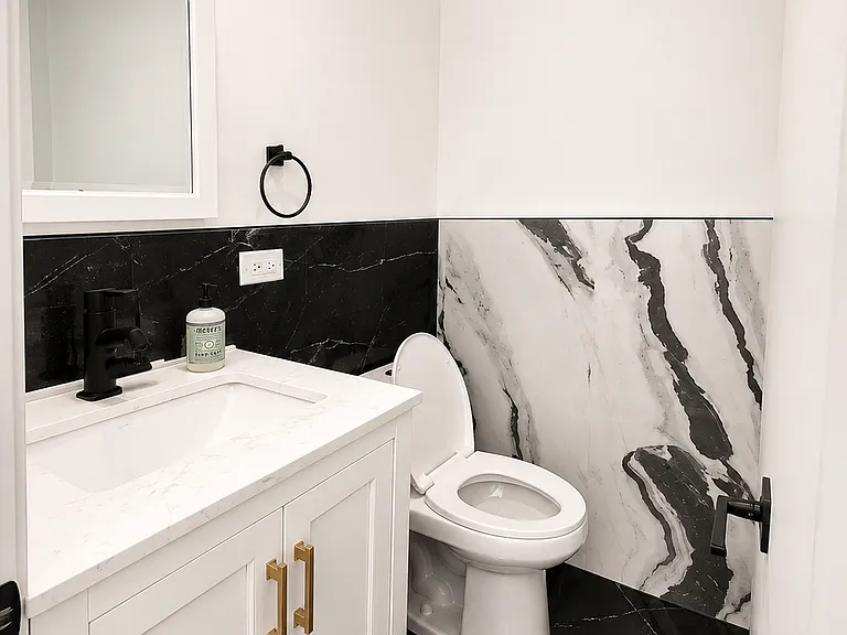 659 10th Ave #4AA — Photo 2