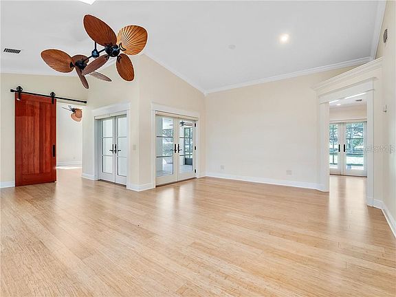 3rd image of 7659 Pinemount Dr
