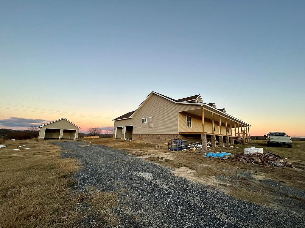 672 Deerwood Dr, Dandridge, TN 37725 Zillow