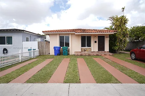 3423 SW 3rd St #1 Photo 1