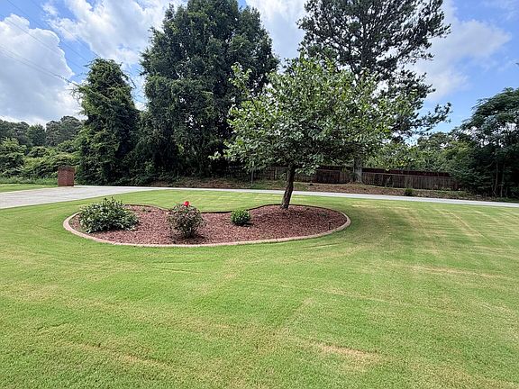 2nd image of 3151 Hurst Rd SW