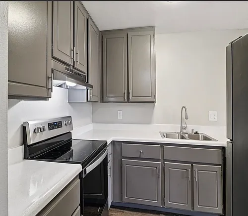 Renovated Oceanside Apartment Homes-MOVE IN PROMOTION! Photo 1