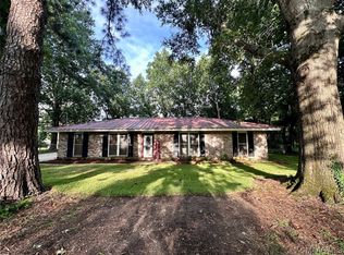 244 3rd St, Wetumpka, AL 36092