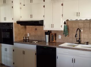 843 McAdams Rd, Salina, KS 67401