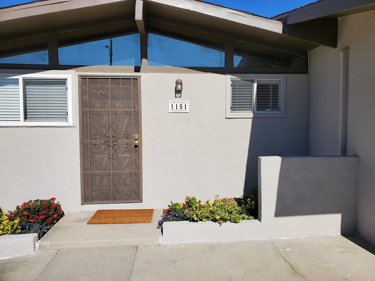 4 bed, 1985 sqft, $3,950 — Photo 2