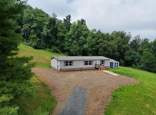 3767 Franklin Pike SE, Floyd, VA 24091