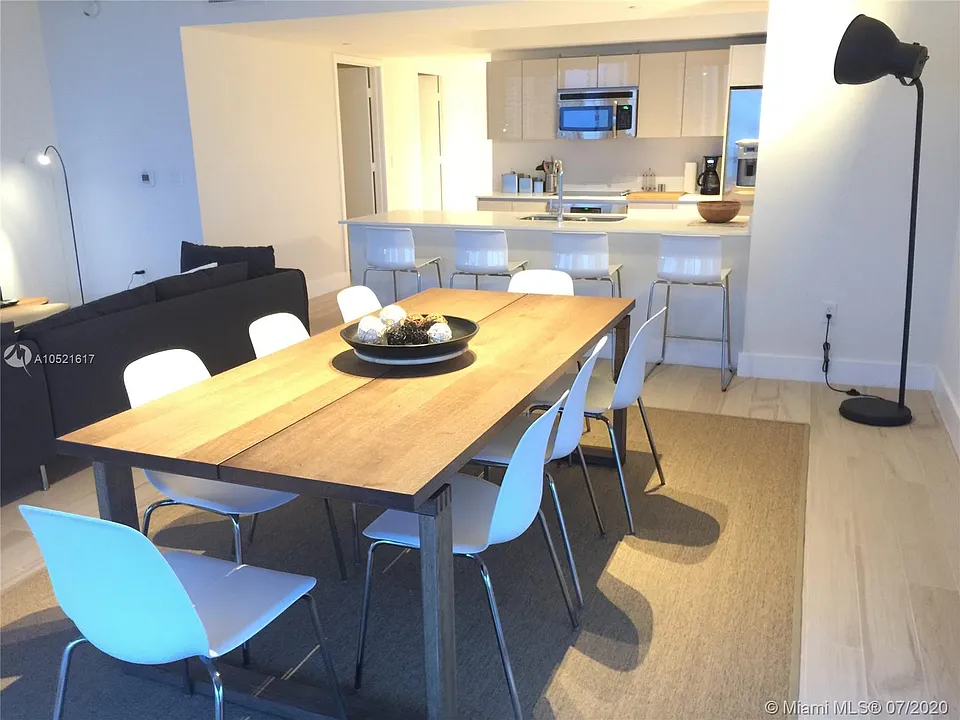 2600 E Hallandale Beach Blvd #2202