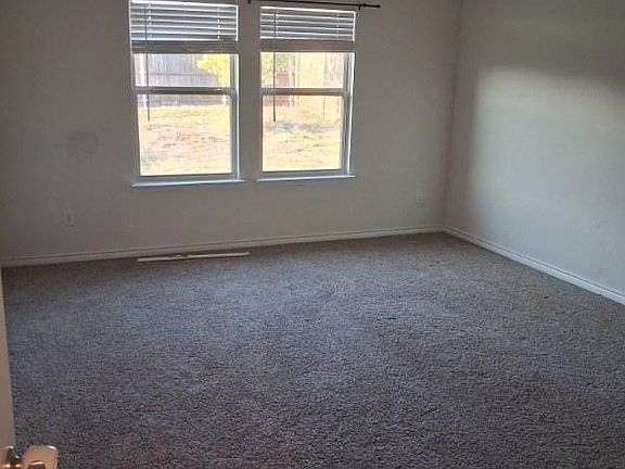 5th image of 612 Bunker Hill Rd