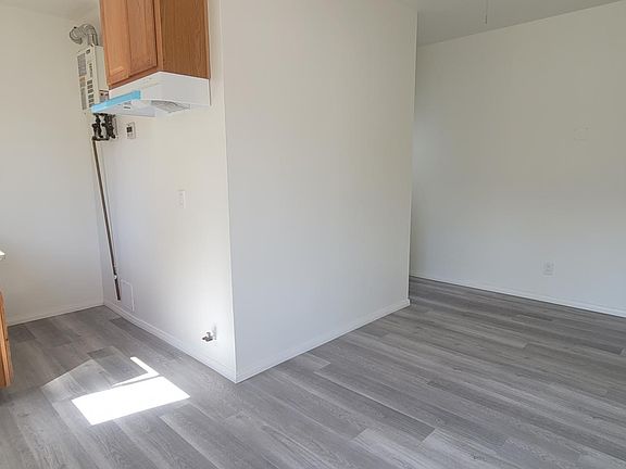 4th image of 544 S Saint Louis St #11