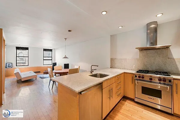 Rented by Metropolitan Property Group | media 1