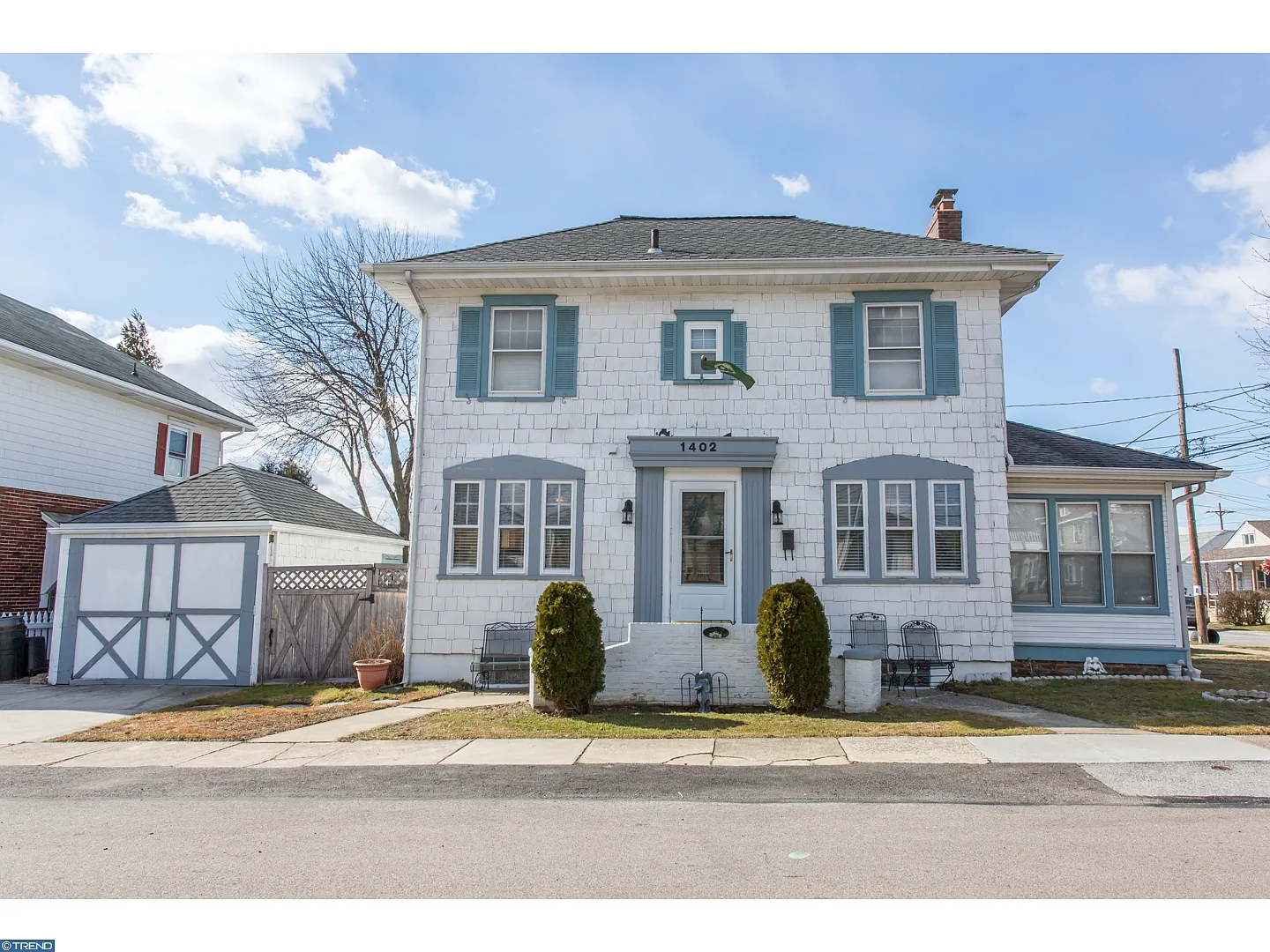 1402 Grant Ave photo 1