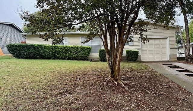 1st image of 2620 Fieldale Dr