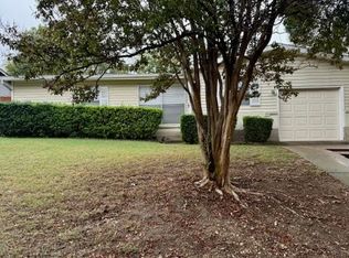 2620 Fieldale Dr, Farmers Branch, TX 75234