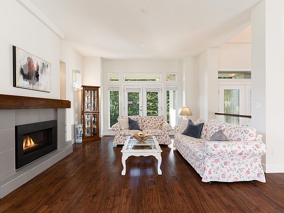 3rd image of 25340 Bosonworth Ave