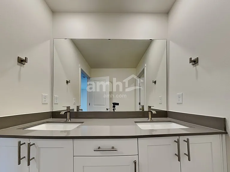 7817 Verona Loop SW — Photo 16