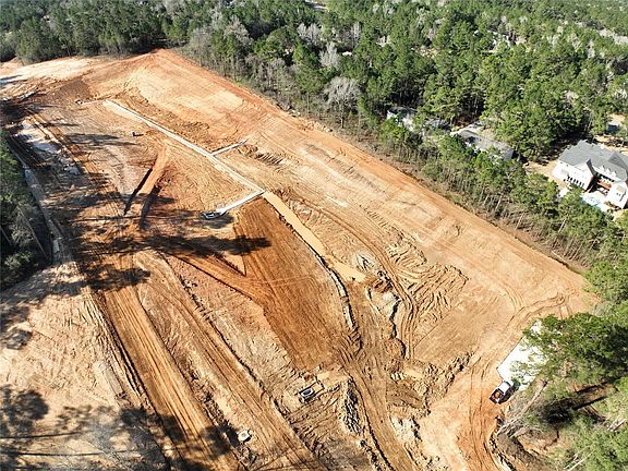 5th image of 4018 Augusta Dr