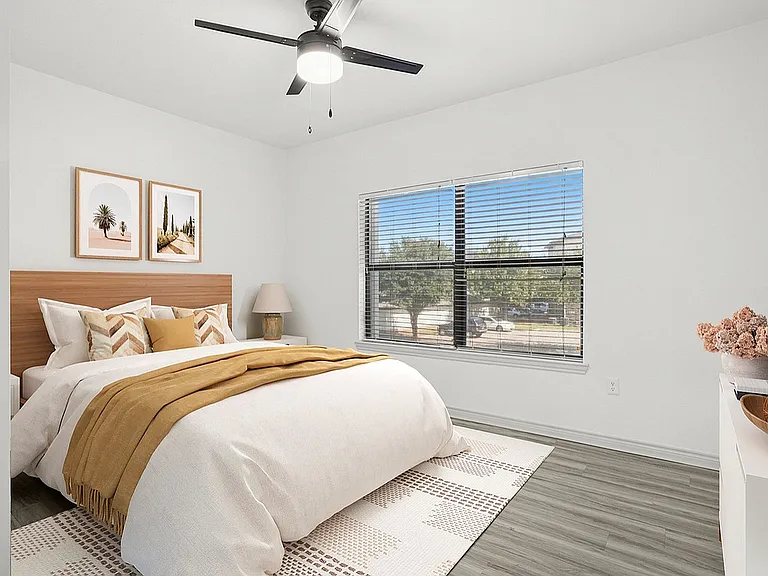 2x2 1240 sqft B2 - Second Bedroom