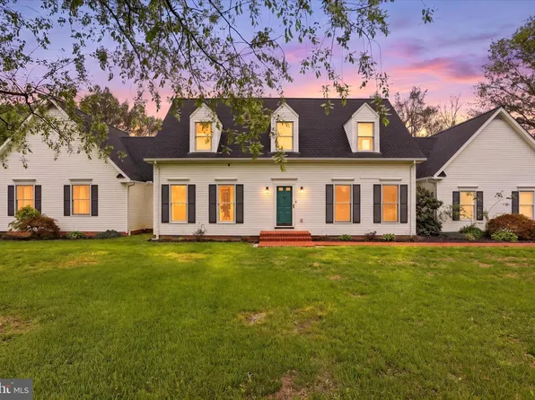 12 Columbus Ct, Martinsburg, WV 25404