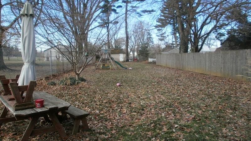2nd image of 34 S Locust St
