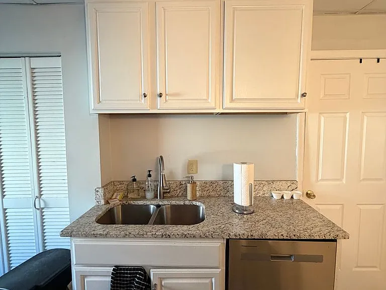 2700 P St — Photo 10