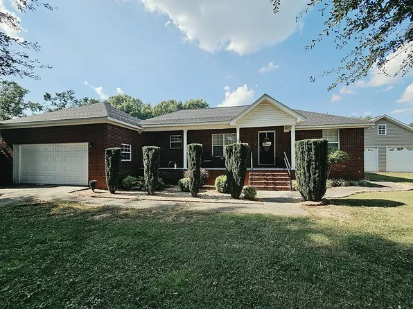 189 Bradley Dr, Russellville, AL 35654