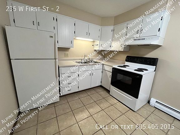 3rd image of 235 W 1st St #2