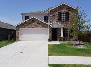 1245 Waggoner Dr, Aubrey, TX 76227