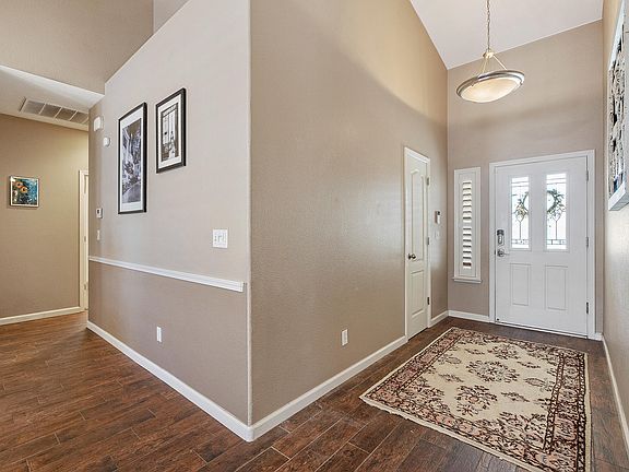 5th image of 1117 N Carson Court
