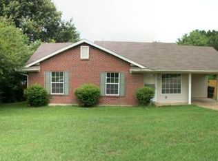 6550 Yorkshire Rd, Horn Lake, MS 38637
