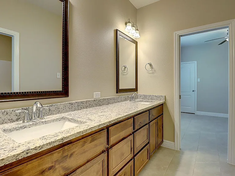 2202 Crystal Bay Dr — Photo 41