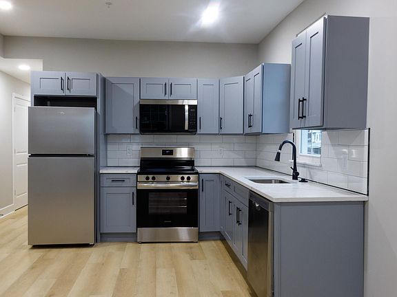 2nd image of 1201 Lindley Ave