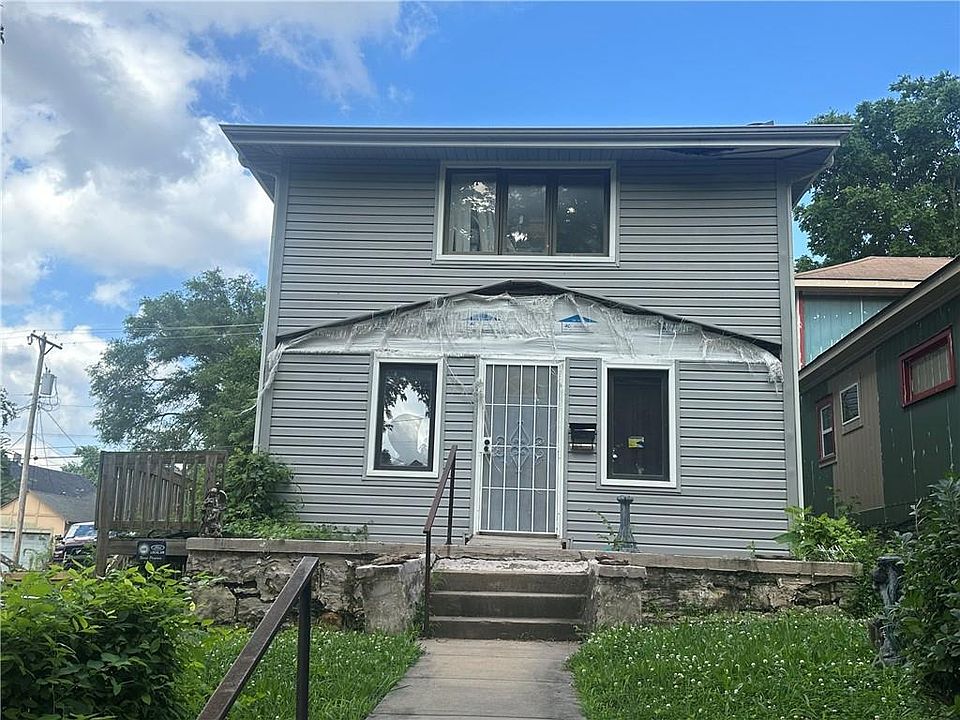 2nd image of 31 N 14th St
