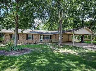 415 1st St, Flora, MS 39071