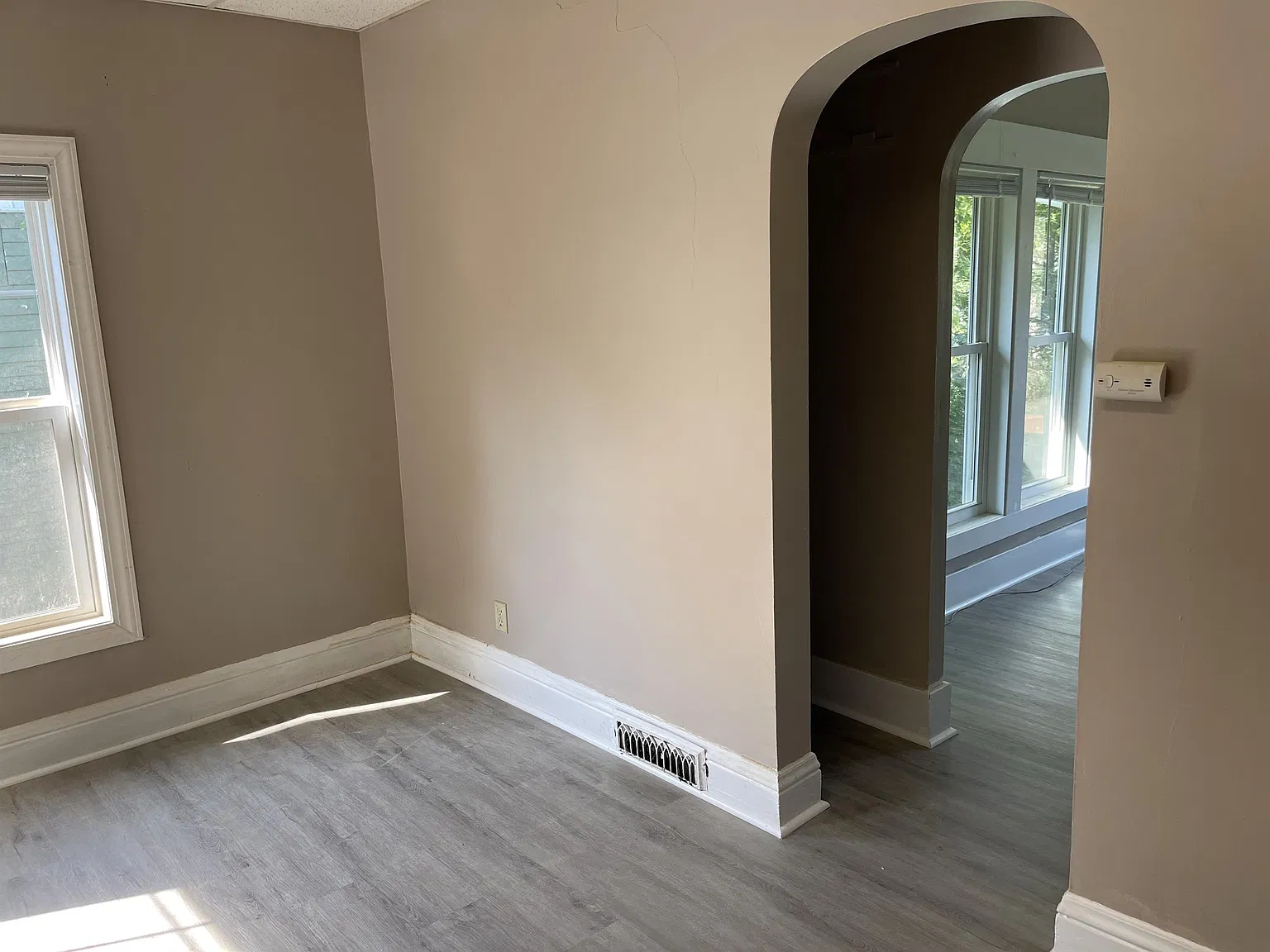 415 Boone St. - Apt. 4 — Photo 3